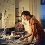 woman_making_money_as_artist