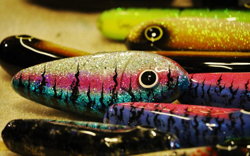 colorful_airbrush_fishing_lures