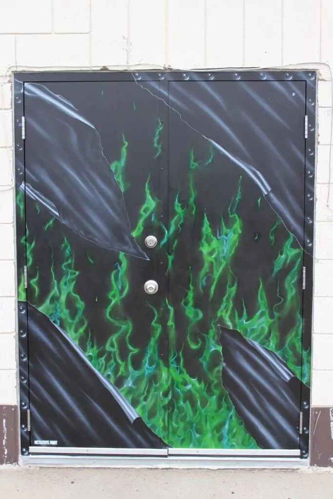 airbrush_door_mural